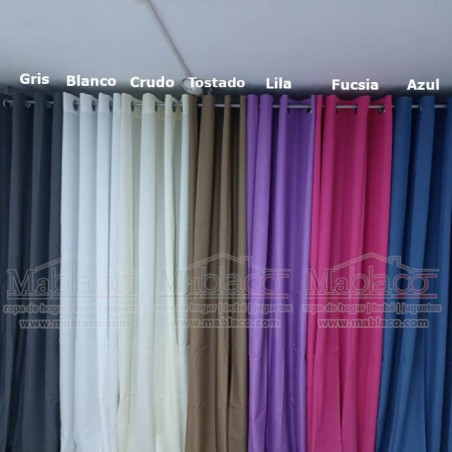 Cortina Lisa Básica con ojales sin luz detrás