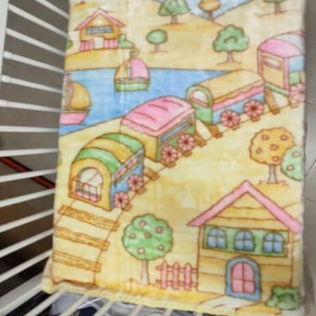 Detalle inferior Manta bebe cuna Trenecito 110 x 130 Amarillo