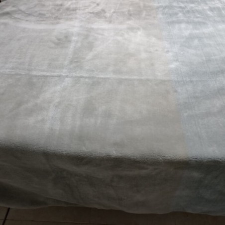 Detalles parte inferior diseño Manta ref.4 Rayas Lisa Gris Perla Royal