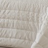 Detalle del tejido de la Colcha Bouti Bordada Sophie Beige Fundeco